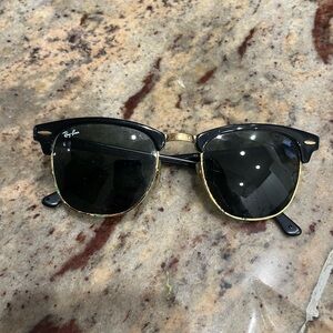 Ray-Ban unisex clubmaster sunglasses